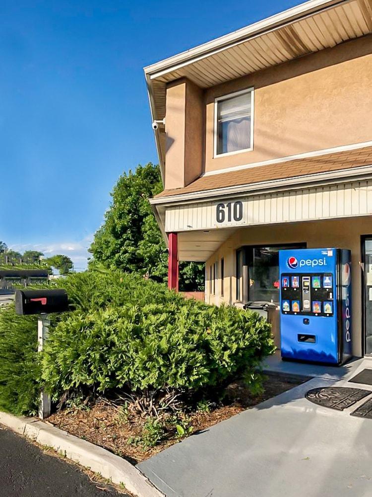 Oyo Hotel Edison Nj Route 1 Екстер'єр фото